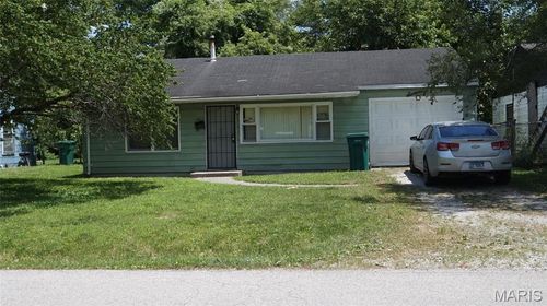 16 Helen Ct, Cahokia, IL, 62206-2732 | Card Image