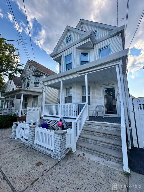275 Prospect St, Perth Amboy, NJ, 08861-4011 | Card Image