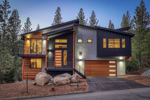 325 Woodridge Way, Incline Village, NV, 89451-8416 | Card Image