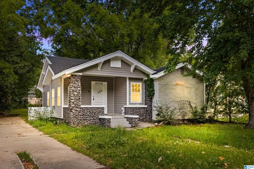 8028 5th Ave N, Birmingham, AL, 35206-3236 | Card Image