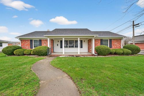 112 W Howard Street, Galveston, IN, 46932 | Card Image