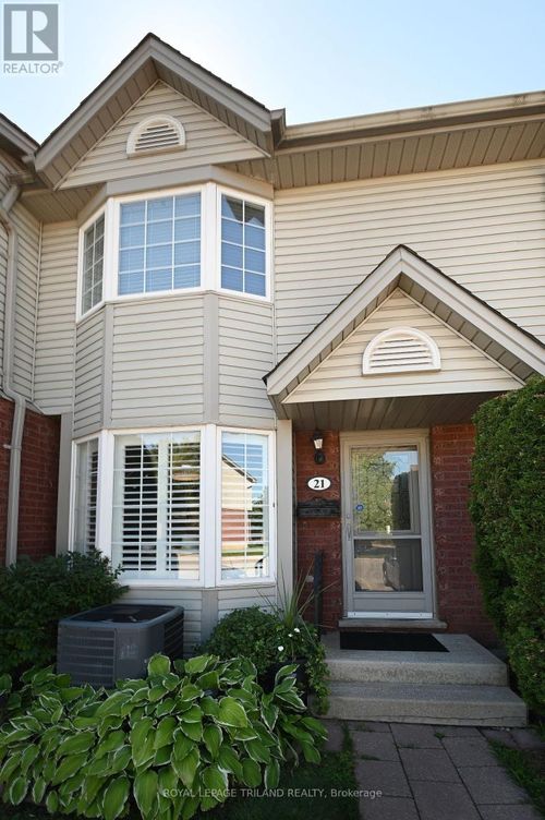 21-101 Brookside St, London, ON, N5Z5C9 | Card Image