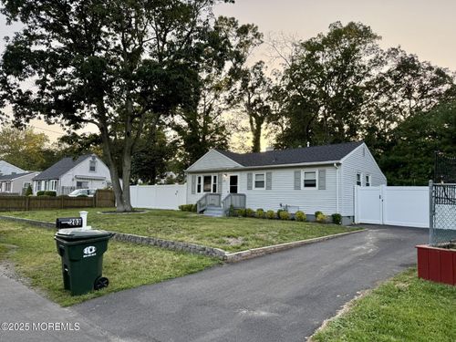 203 Sunset Ln, Howell, NJ, 07731-1922 | Card Image