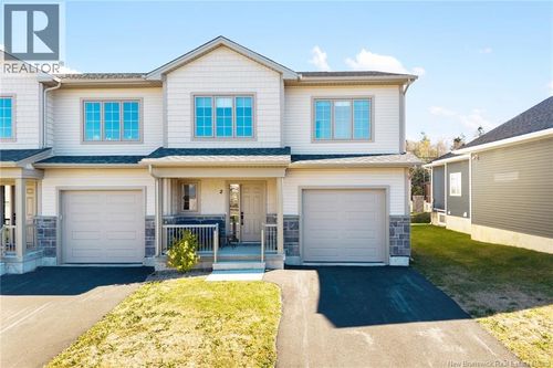 2 Huntingdon Cir, Fredericton, NB, E3B0L9 | Card Image