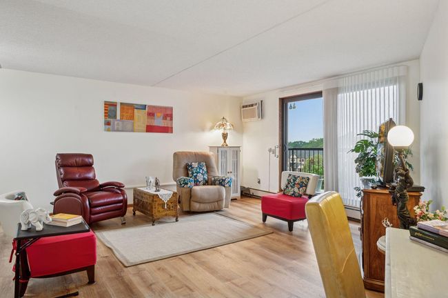 APT-402 - 2601 Kenzie Ter, Condo with 1 bedrooms, 1 bathrooms and null parking in Saint Anthony MN | Image 19