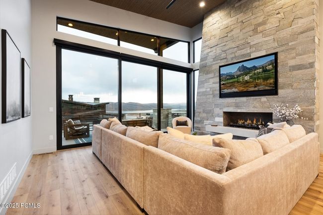 11431 N Ursa Cir, Home with 4 bedrooms, 5 bathrooms and null parking in Mayflower Mnt UT | Image 18