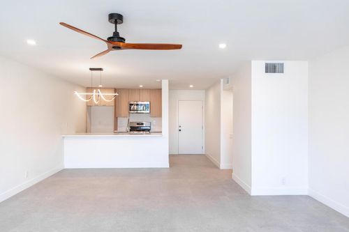 apt-213-1400 E Palm Canyon Dr, Palm Springs, CA, 92264-0906 | Card Image