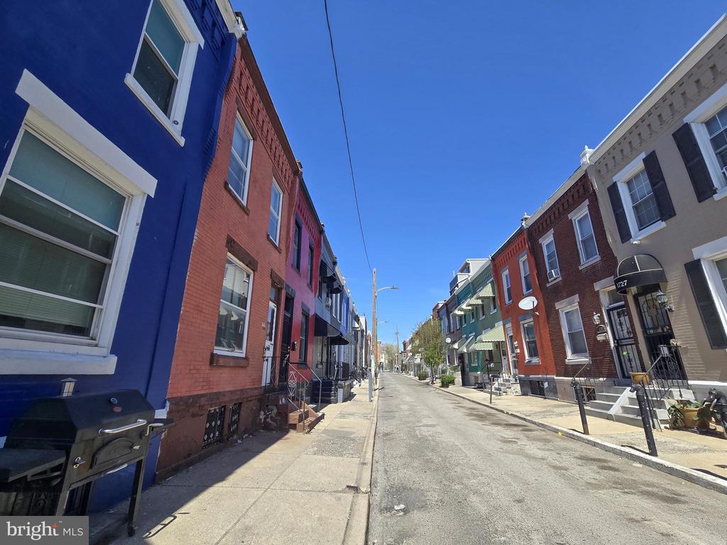 Residential in PHILADELPHIA 4