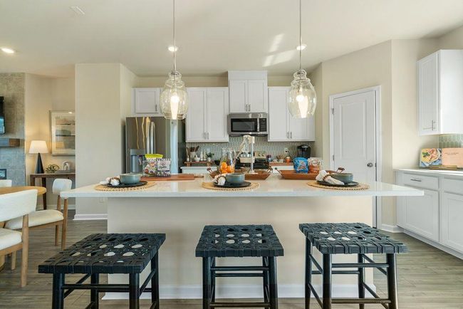 6133 Wayburn St, Townhouse with 3 bedrooms, 4 bathrooms and 2 parking in Tucker GA | Image 7