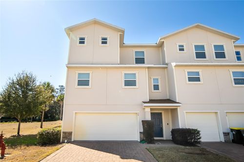 980 Lakefront Village Dr, CLERMONT, FL, 34711-3252 | Card Image