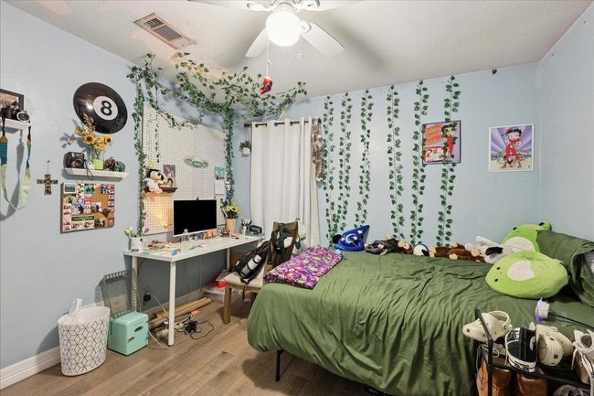 731 Meneley Rd, House other with 4 bedrooms, 2 bathrooms and null parking in Winnie TX | Image 22