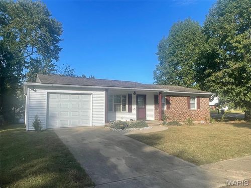 320 Baker Street, Fredericktown, MO, 63645 | Card Image