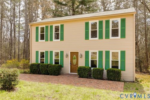 501 Rustic Dr, Carson, VA, 23830-8830 | Card Image