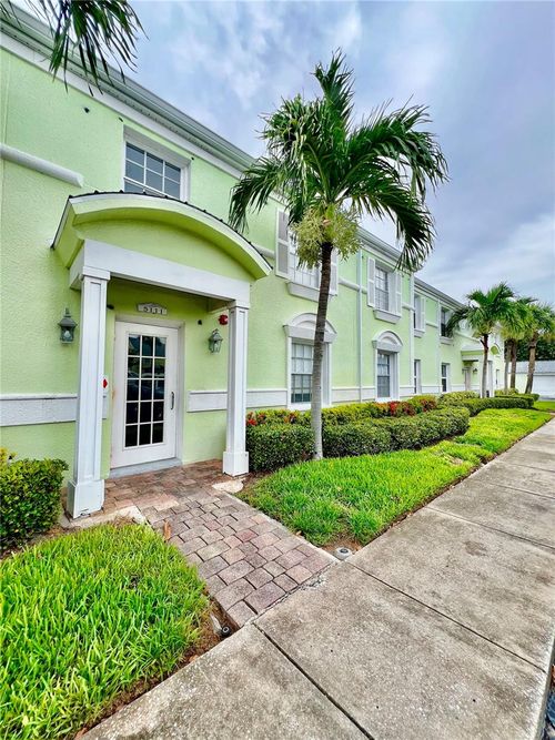 a-5111 Coquina Key Dr Se, ST PETERSBURG, FL, 33705-6325 | Card Image