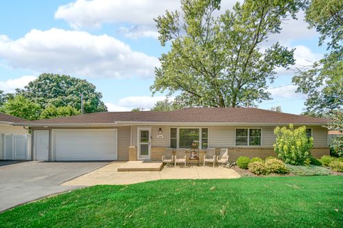 2540 Crystal Dr, Joliet, IL, 60435-1457 | Card Image