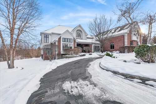12 E Penny Rd, South Barrington, IL, 60010-9572 | Card Image