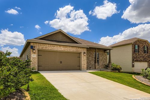 2832 Klein Way, New Braunfels, TX, 78130-6540 | Card Image
