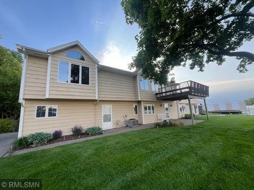 17500 County Road 101 W, Wayzata, MN, 55391-2862 | Card Image