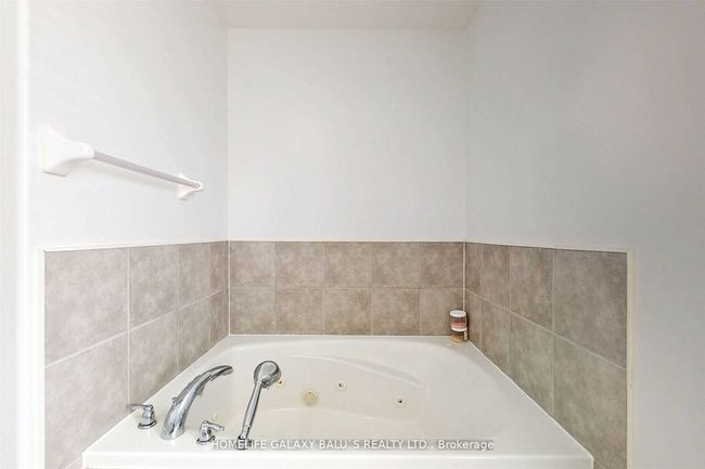54 Decourcy Ireland Cir, House attached with 5 bedrooms, 4 bathrooms and 1 parking in Ajax ON | Image 18