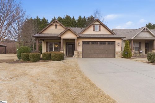 32 Dolerite Dr, Taylors, SC, 29687-5352 | Card Image