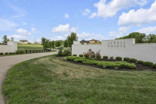 240 Grandview Trl, Wilmore, KY, 40390-8701 | Card Image
