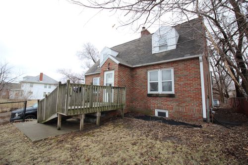 1421 1st Ave Sw, Cedar Rapids, IA, 52405-4809 | Card Image