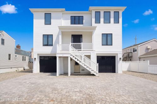 2 E 15th St, LONG BEACH TOWNSHIP, NJ, 08008-2223 | Card Image
