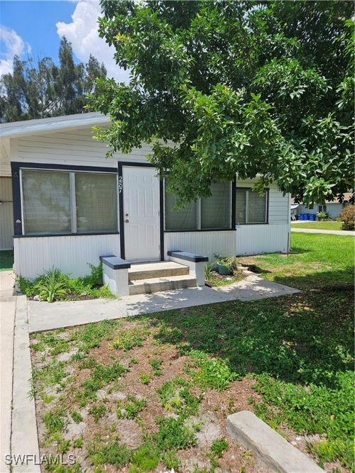 287 Poe Ave, NORTH FORT MYERS, FL, 33917-4033 | Card Image
