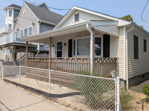 30 Cornwall St, Highlands, NJ, 07732-1750 | Card Image