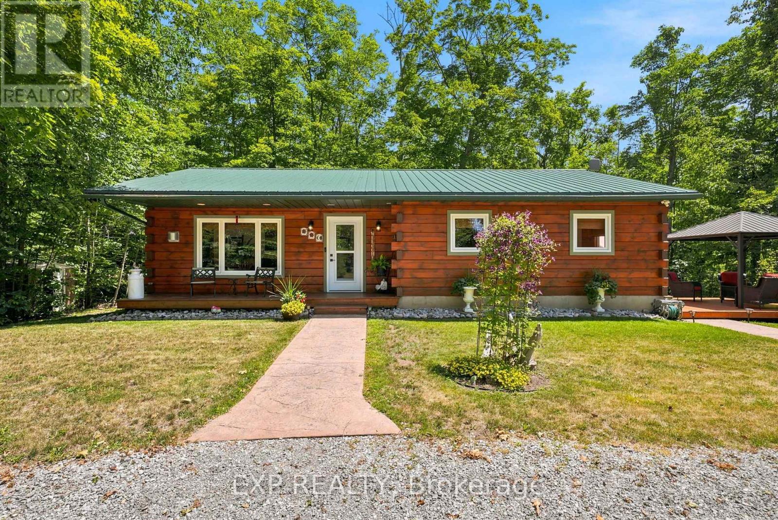 Residential in Kawartha Lakes (Verulam) 4