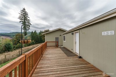 204 Masada Drive, House other with 3 bedrooms, 2 bathrooms and 3 parking in Kelso WA | Image 2