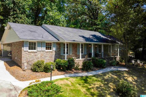 1312 Round Hill Rd, VESTAVIA HILLS, AL, 35216-2932 | Card Image