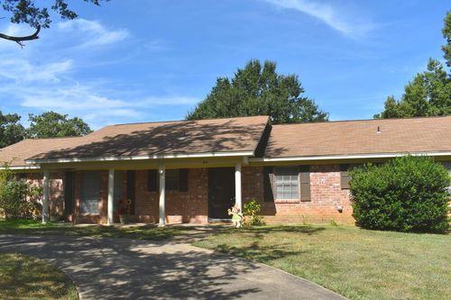 109 Mustang Drive, Palestine, TX, 75801 | Card Image