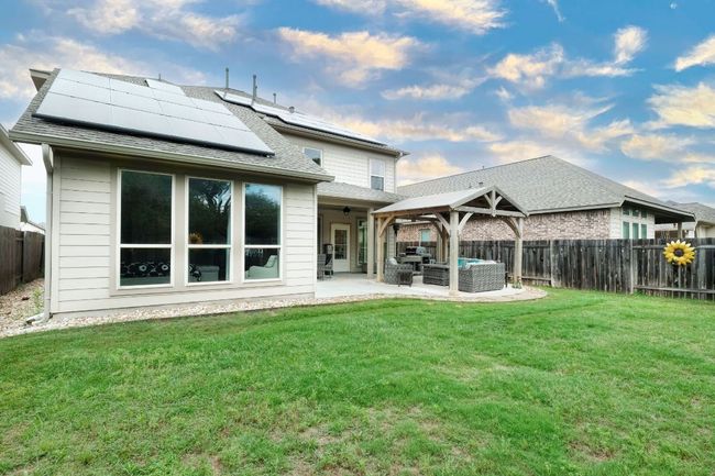 The backyard has plenty of space for all of your outdoor needs. | Image 20