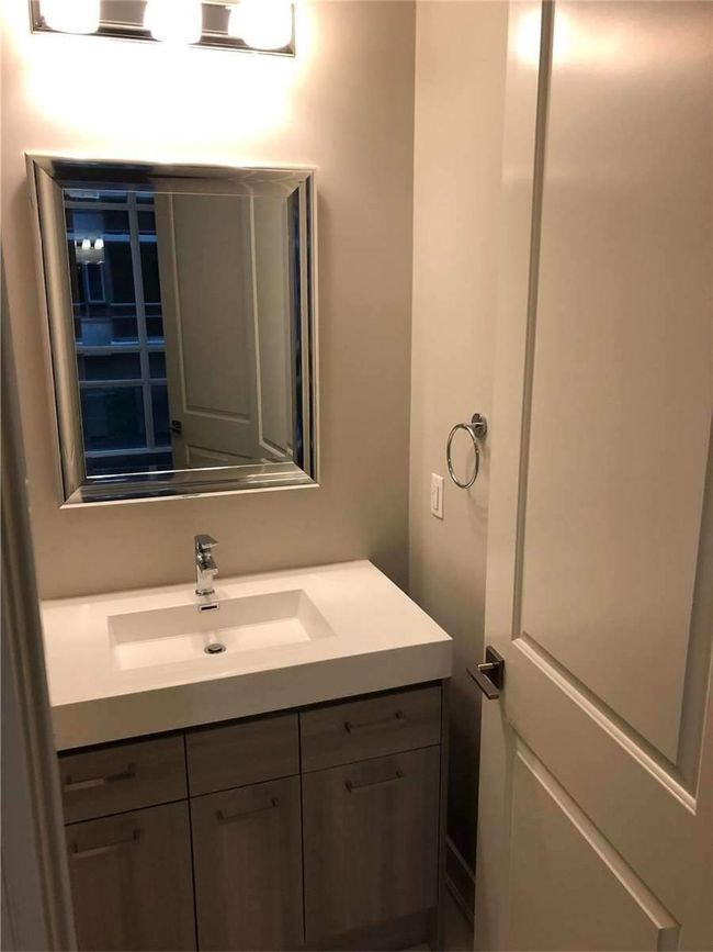 413 - 150 Main St W, Condo with 1 bedrooms, 2 bathrooms and 1 parking in Hamilton ON | Image 11