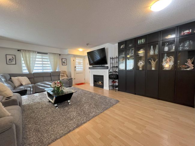 82 - 19250 65 Avenue, Townhouse with 3 bedrooms, 2 bathrooms and 4 parking in Surrey BC | Image 9