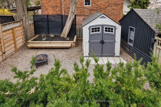 92 Corley Ave, House attached with 3 bedrooms, 2 bathrooms and null parking in Toronto ON | Image 18