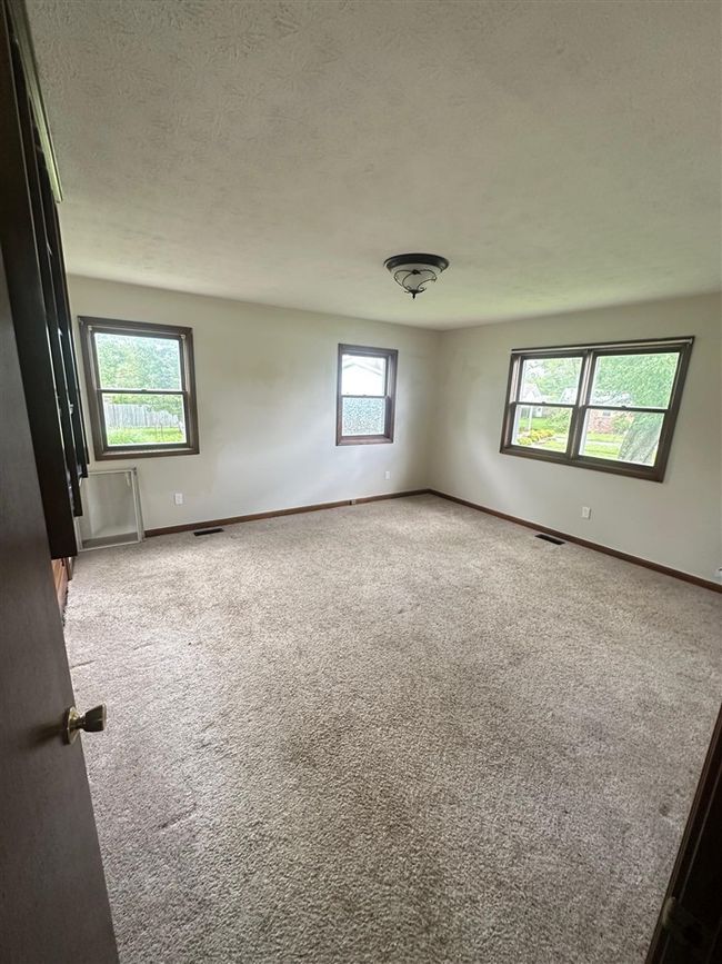 105 Huyton Pl, Home with 2 bedrooms, 2 bathrooms and null parking in Russellville KY | Image 8