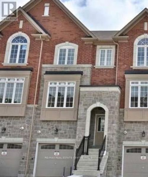 211 Appleton Court, Newmarket (Central Newmarket), ON, L3Y0B8 | Card Image