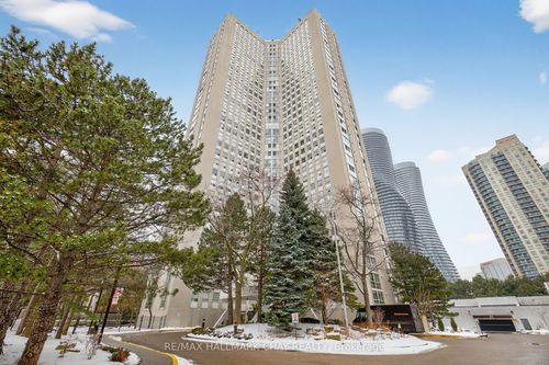 501-3650 Kaneff Cres, Mississauga, ON, L5A4A1 | Card Image