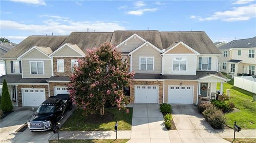 4032 Comrie Ln, Burlington, NC, 27215-9486 | Card Image