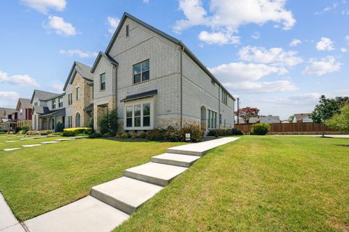 2674 Settlers Pl, Garland, TX, 75042-4073 | Card Image