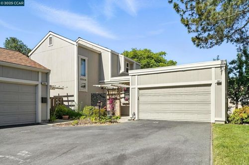 301 Parklane Plz, Martinez, CA, 94553-6114 | Card Image
