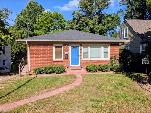 1126 Martin St, Winston-Salem, NC, 27103-4431 | Card Image