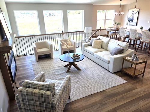3329 Center Ct, Cedar Rapids, IA, 52411-4759 | Card Image