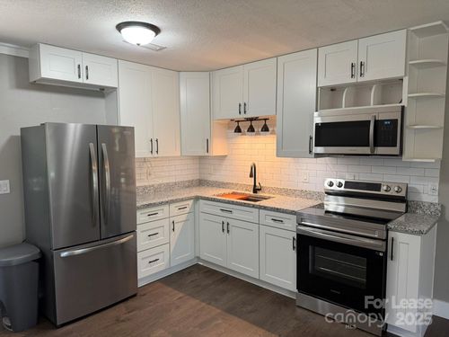 99-5597 Wrenn Dr, Denver, NC, 28037-8776 | Card Image