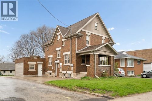 22 Dellroy Ave, Kitchener, ON, N2A2S1 | Card Image