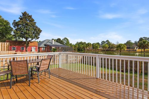 2708 Creeks Edge Ln, Navarre, FL, 32566-8665 | Card Image