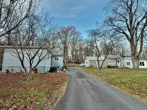 226 W High St, East Hampton, CT, 06424-2144 | Card Image