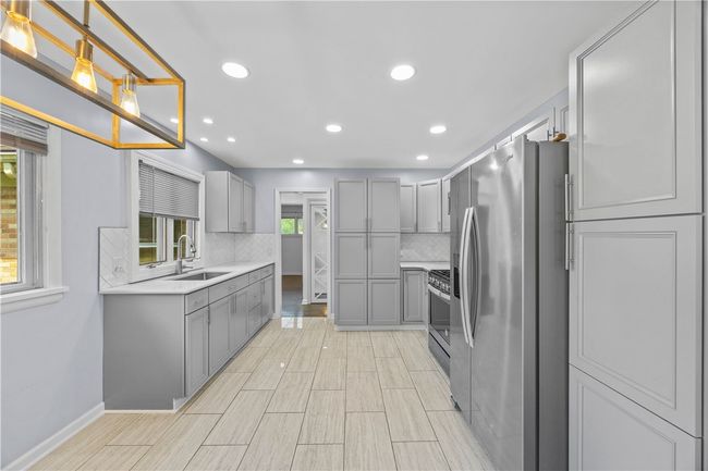 127 Viewcrest Dr, House other with 3 bedrooms, 2 bathrooms and null parking in Irondequoit NY | Image 6